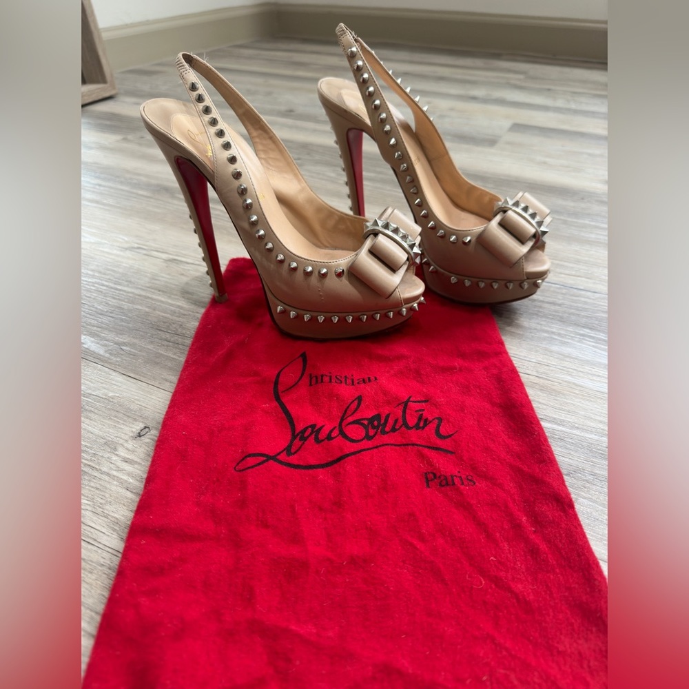 Christian Louboutin Nude Lady Clou Slingbacks size 38.5